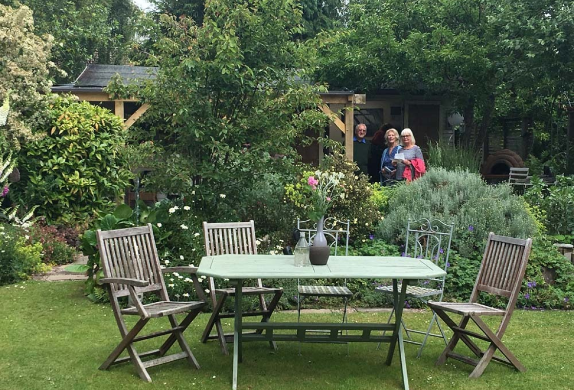 Summers day in the garden 