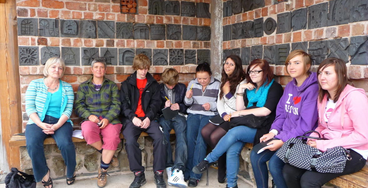 with local art students