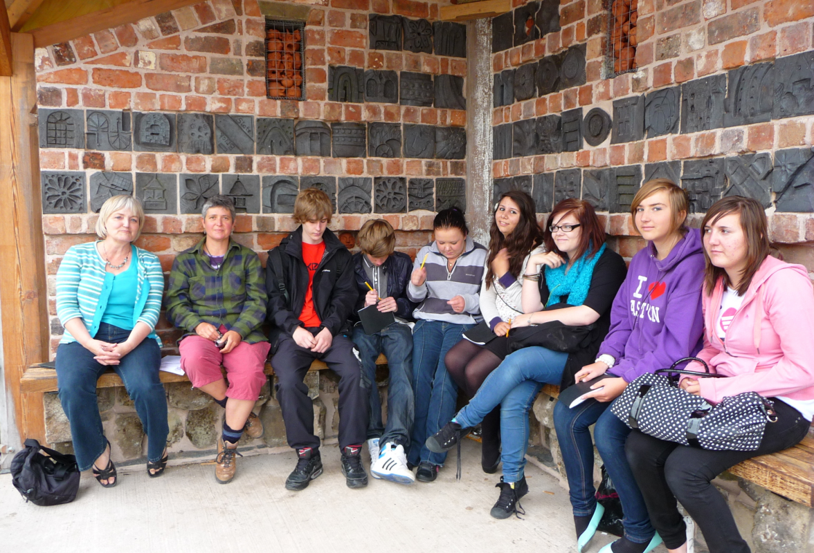 with local art students