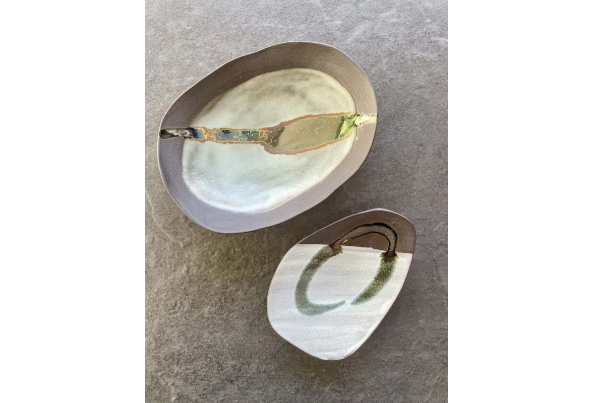 Black porcelain bowls