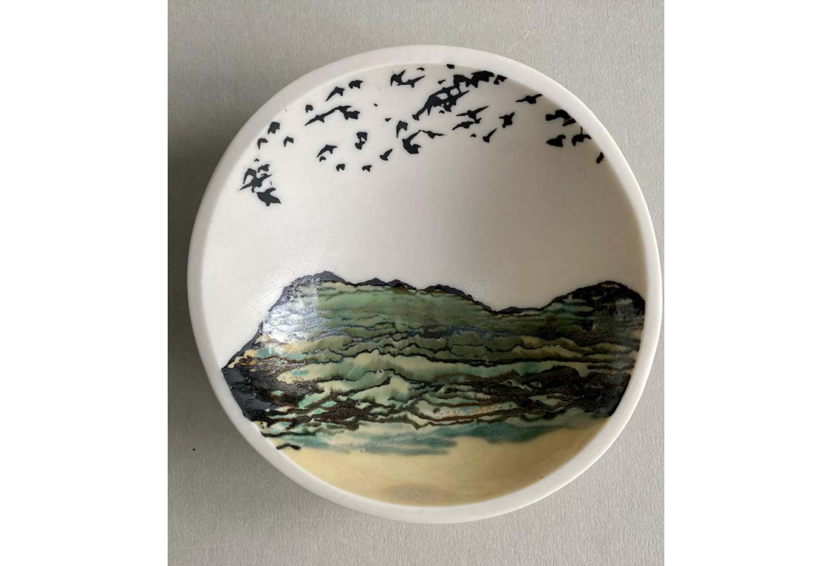 Small porcelain landscape bowl 1