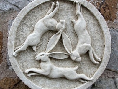 Celtic Hares in the round
